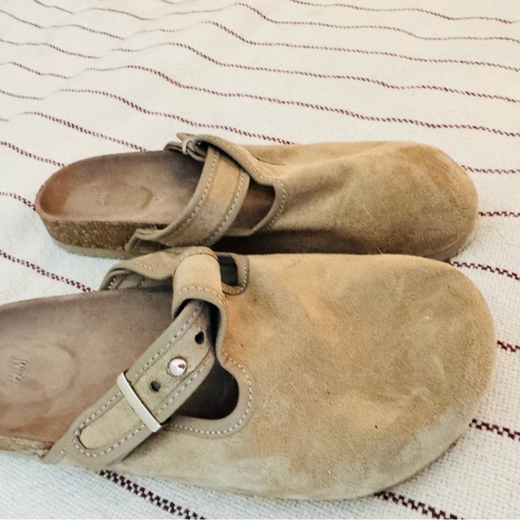 H&M suede buckle clogs - Picture 3 of 7
